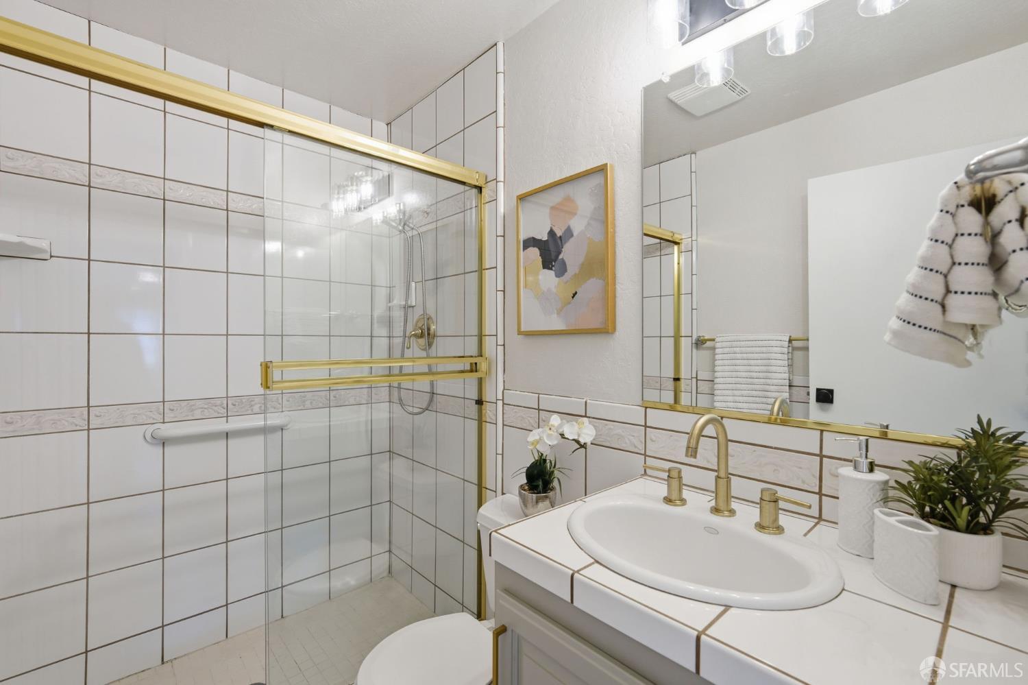 Detail Gallery Image 24 of 52 For 1728 Hubbard Ave, San Leandro,  CA 94579 - 3 Beds | 2/1 Baths