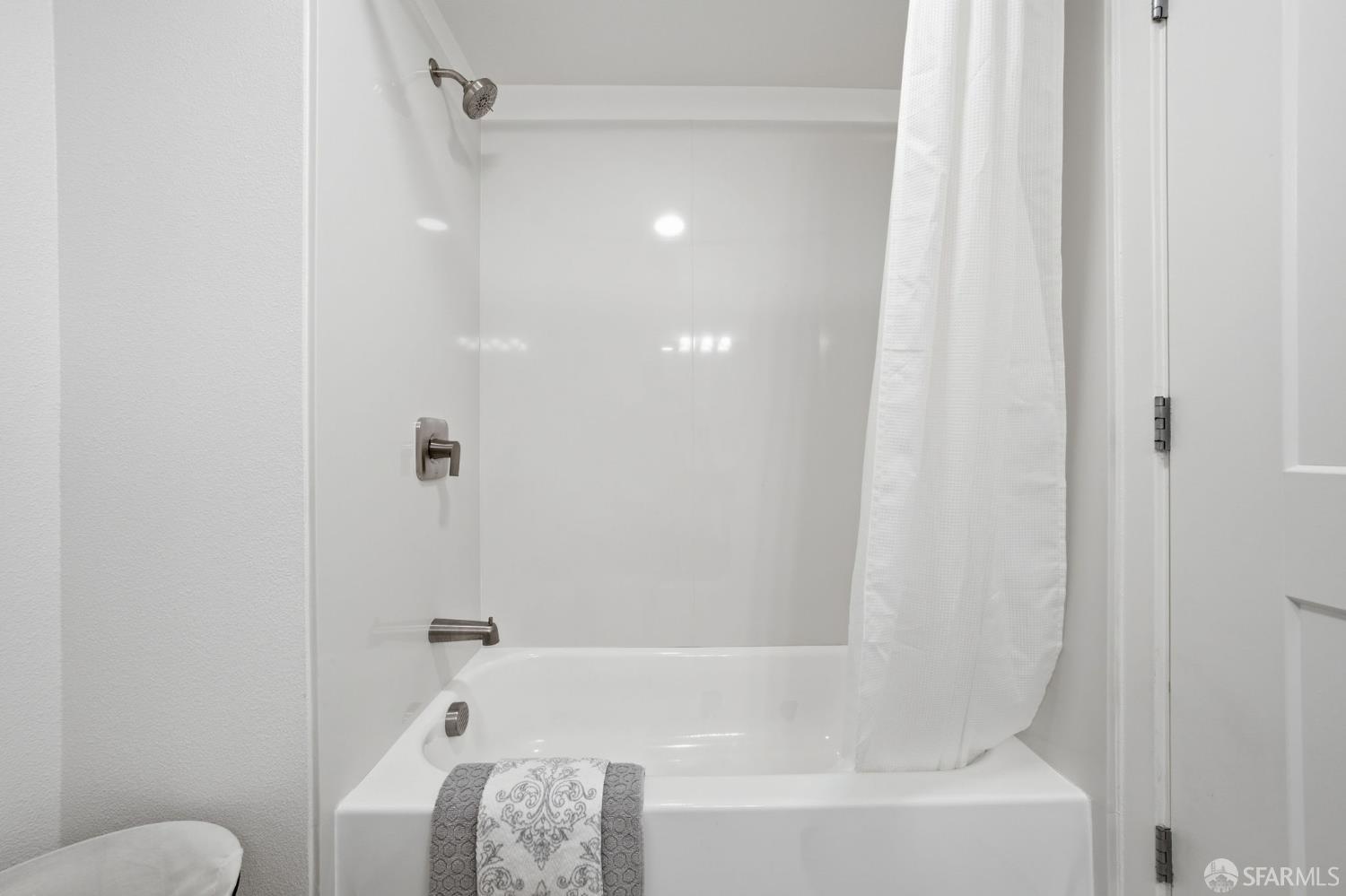 Detail Gallery Image 35 of 62 For 42111 Osgood Rd #304,  Fremont,  CA 94539 - 3 Beds | 2 Baths