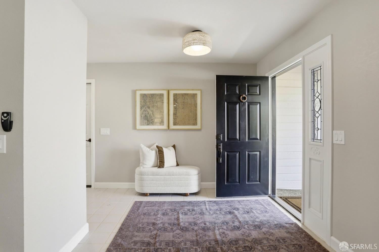 Detail Gallery Image 3 of 31 For 780 Lanini Dr, Hollister,  CA 95023 - 3 Beds | 2 Baths