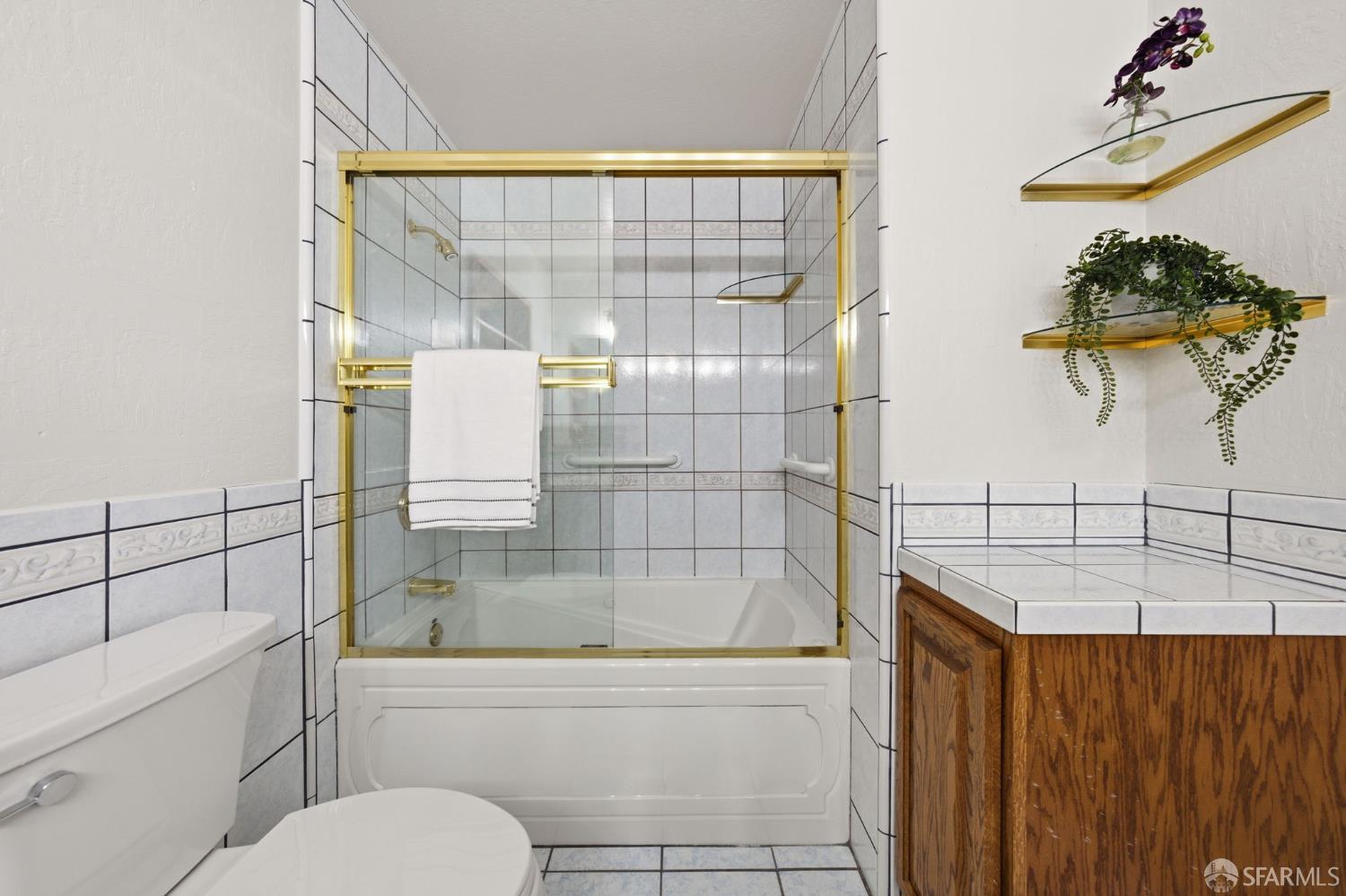 Detail Gallery Image 20 of 52 For 1728 Hubbard Ave, San Leandro,  CA 94579 - 3 Beds | 2/1 Baths