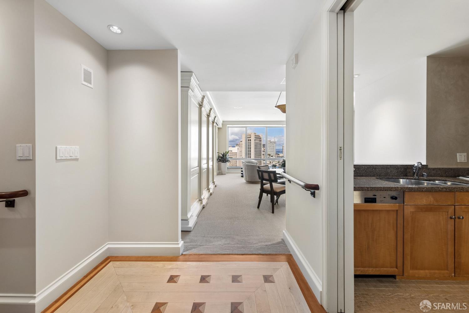 Photo #33: 426110092 Listing: Photo #33