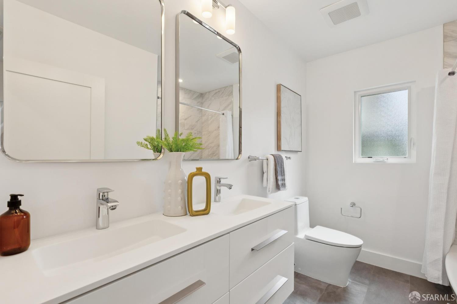 Detail Gallery Image 28 of 50 For 1121 Summer Ave, Burlingame,  CA 94010 - 3 Beds | 2/1 Baths