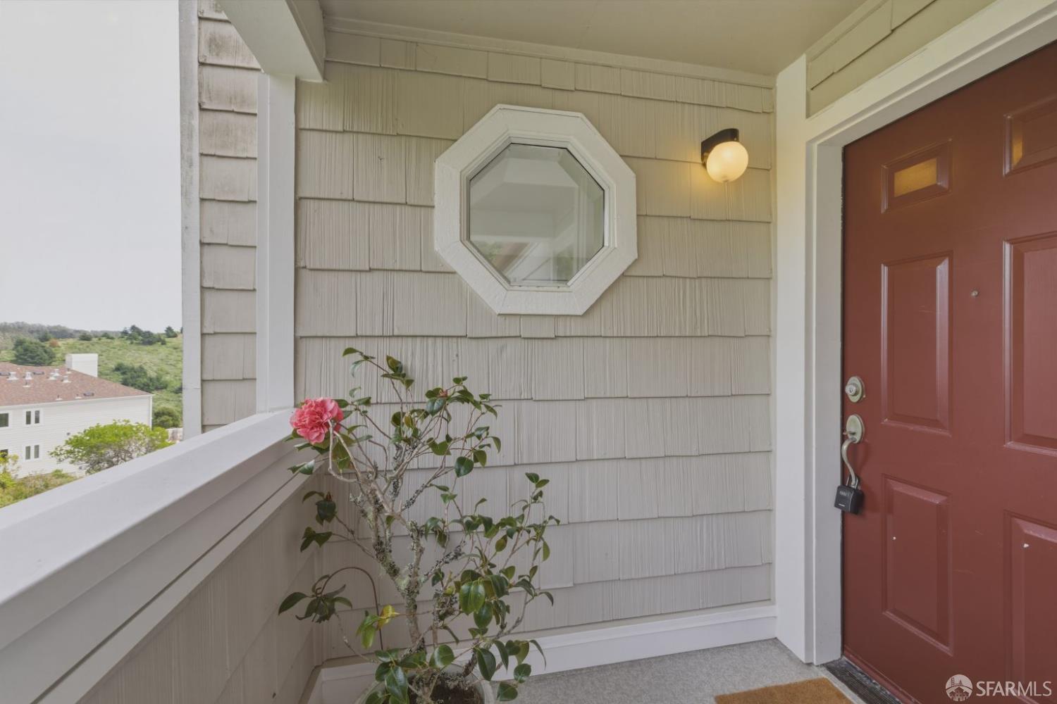 Detail Gallery Image 5 of 47 For 743 Green Ridge Dr #1,  Daly City,  CA 94014 - 2 Beds | 2 Baths