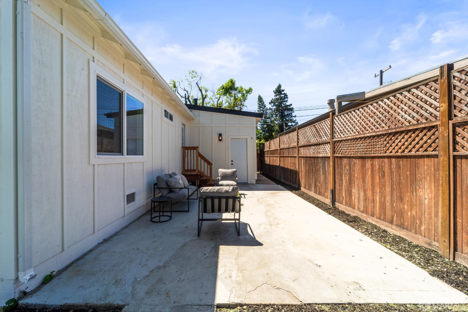 Detail Gallery Image 39 of 64 For 40 Ottawa St, San Mateo,  CA 94401 - 3 Beds | 3 Baths