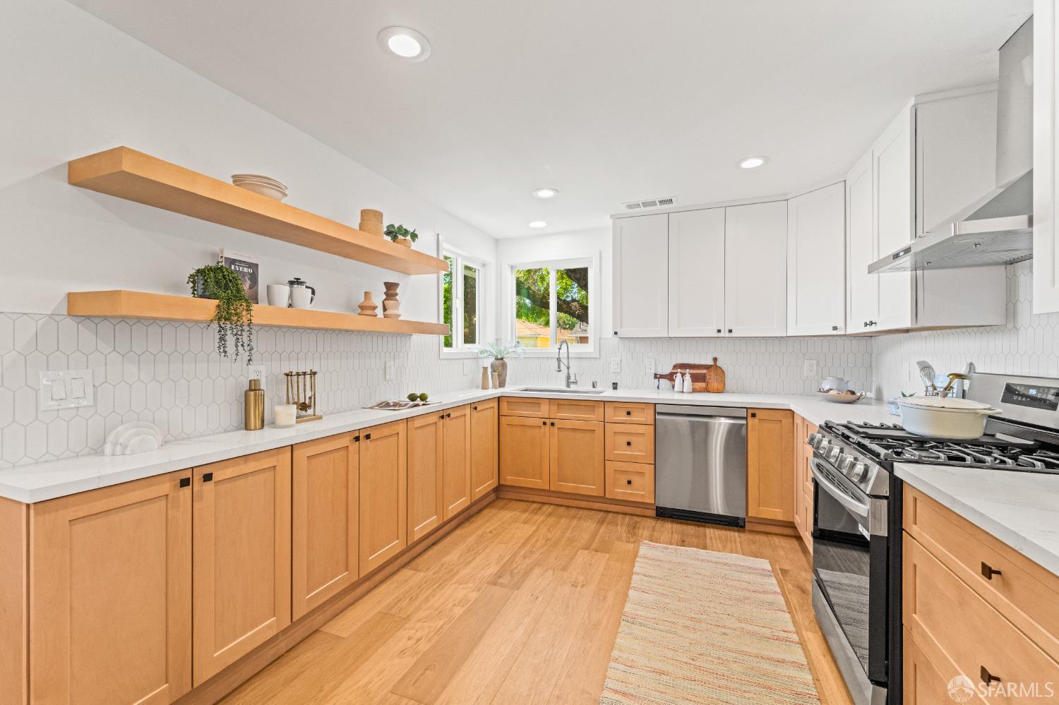 Detail Gallery Image 10 of 64 For 40 Ottawa St, San Mateo,  CA 94401 - 3 Beds | 3 Baths