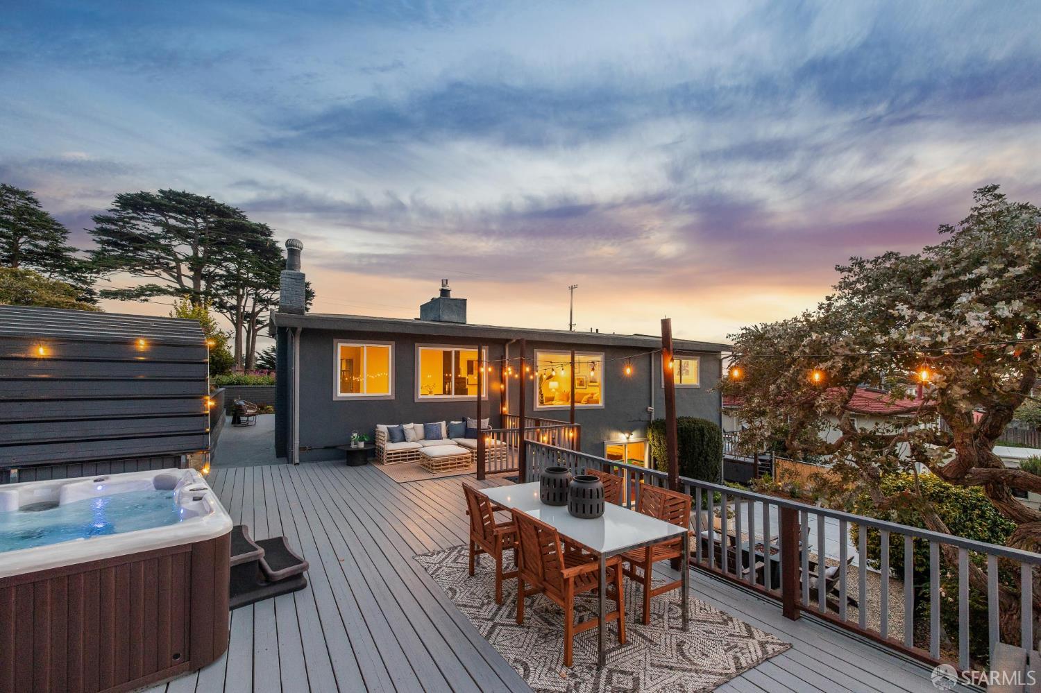 Detail Gallery Image 5 of 94 For 545 Talbot Ave, Pacifica,  CA 94044 - 4 Beds | 3 Baths