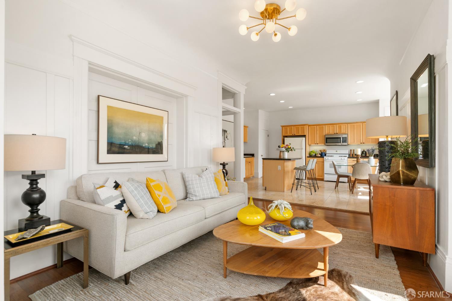 Photo #6: 426122536 Listing: Photo #6