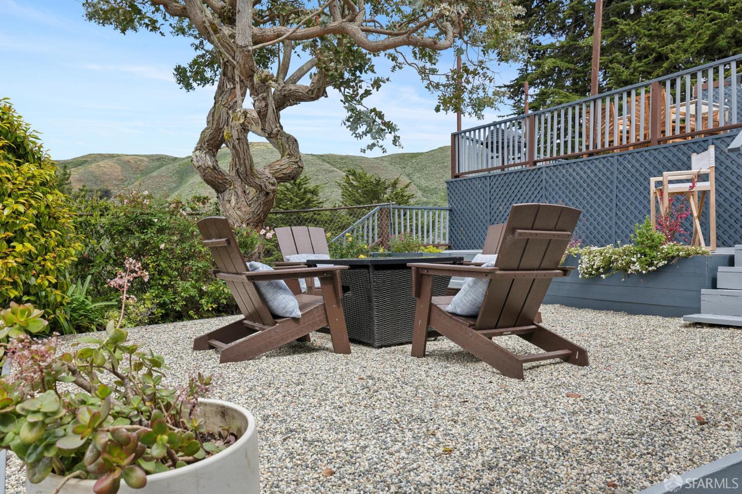 Detail Gallery Image 63 of 94 For 545 Talbot Ave, Pacifica,  CA 94044 - 4 Beds | 3 Baths