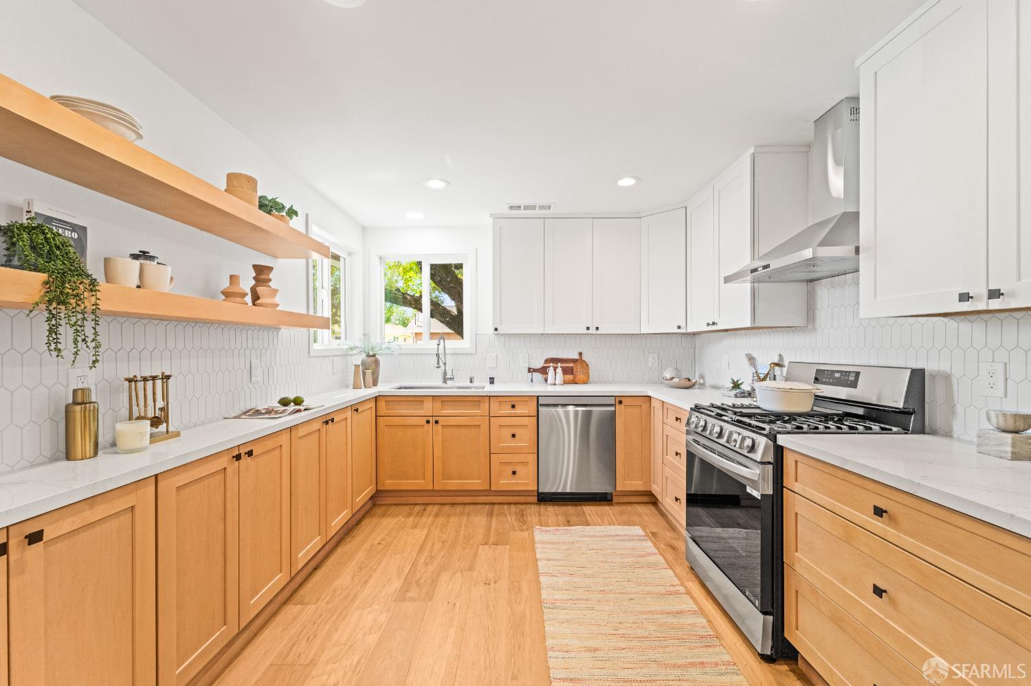 Detail Gallery Image 12 of 64 For 40 Ottawa St, San Mateo,  CA 94401 - 3 Beds | 3 Baths