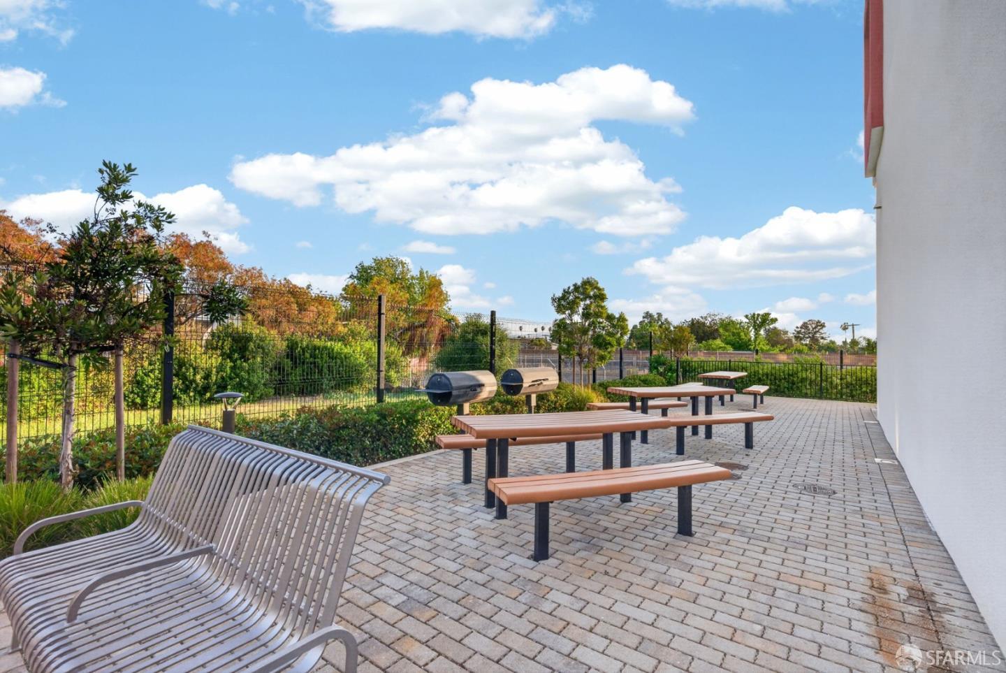 Detail Gallery Image 43 of 62 For 42111 Osgood Rd #304,  Fremont,  CA 94539 - 3 Beds | 2 Baths