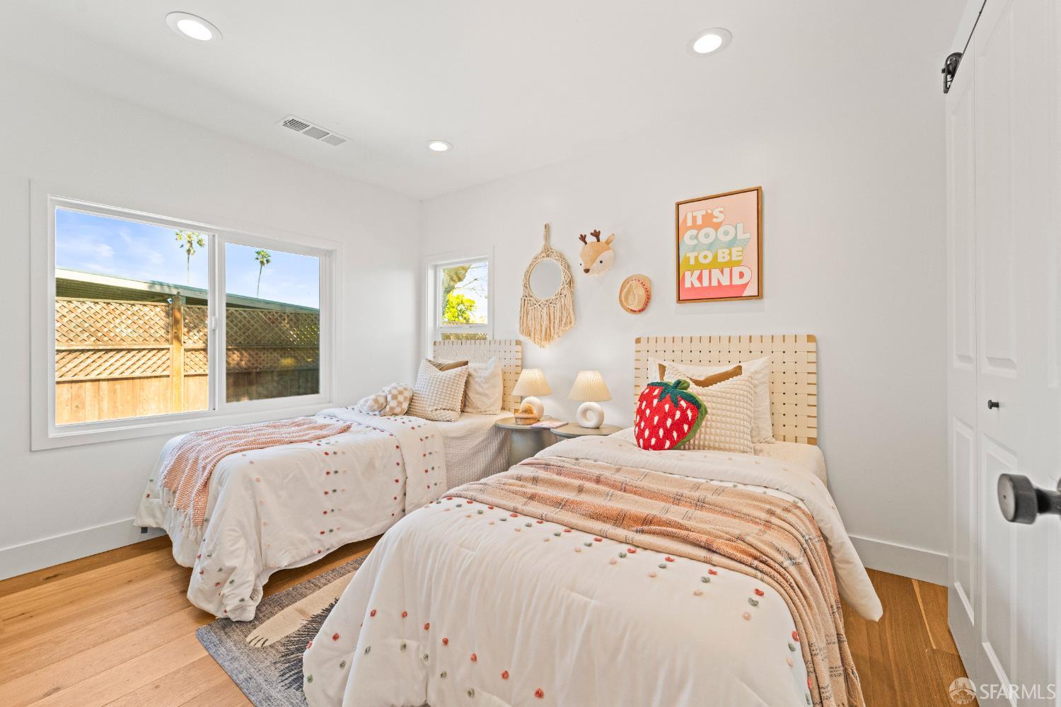 Detail Gallery Image 23 of 64 For 40 Ottawa St, San Mateo,  CA 94401 - 3 Beds | 3 Baths