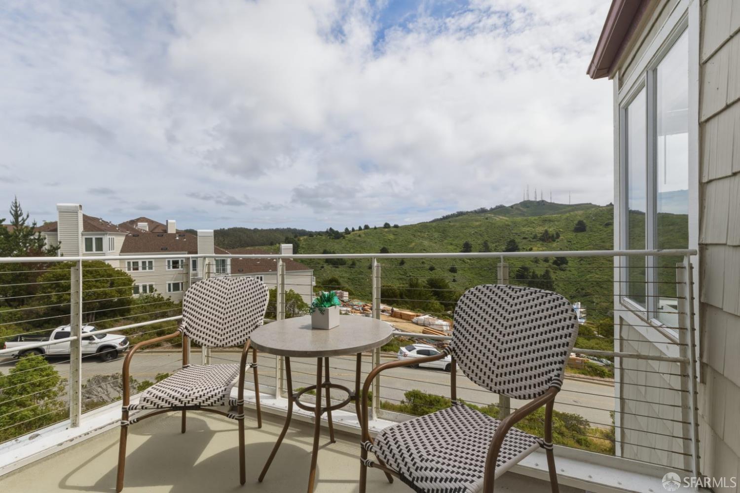 Detail Gallery Image 11 of 47 For 743 Green Ridge Dr #1,  Daly City,  CA 94014 - 2 Beds | 2 Baths