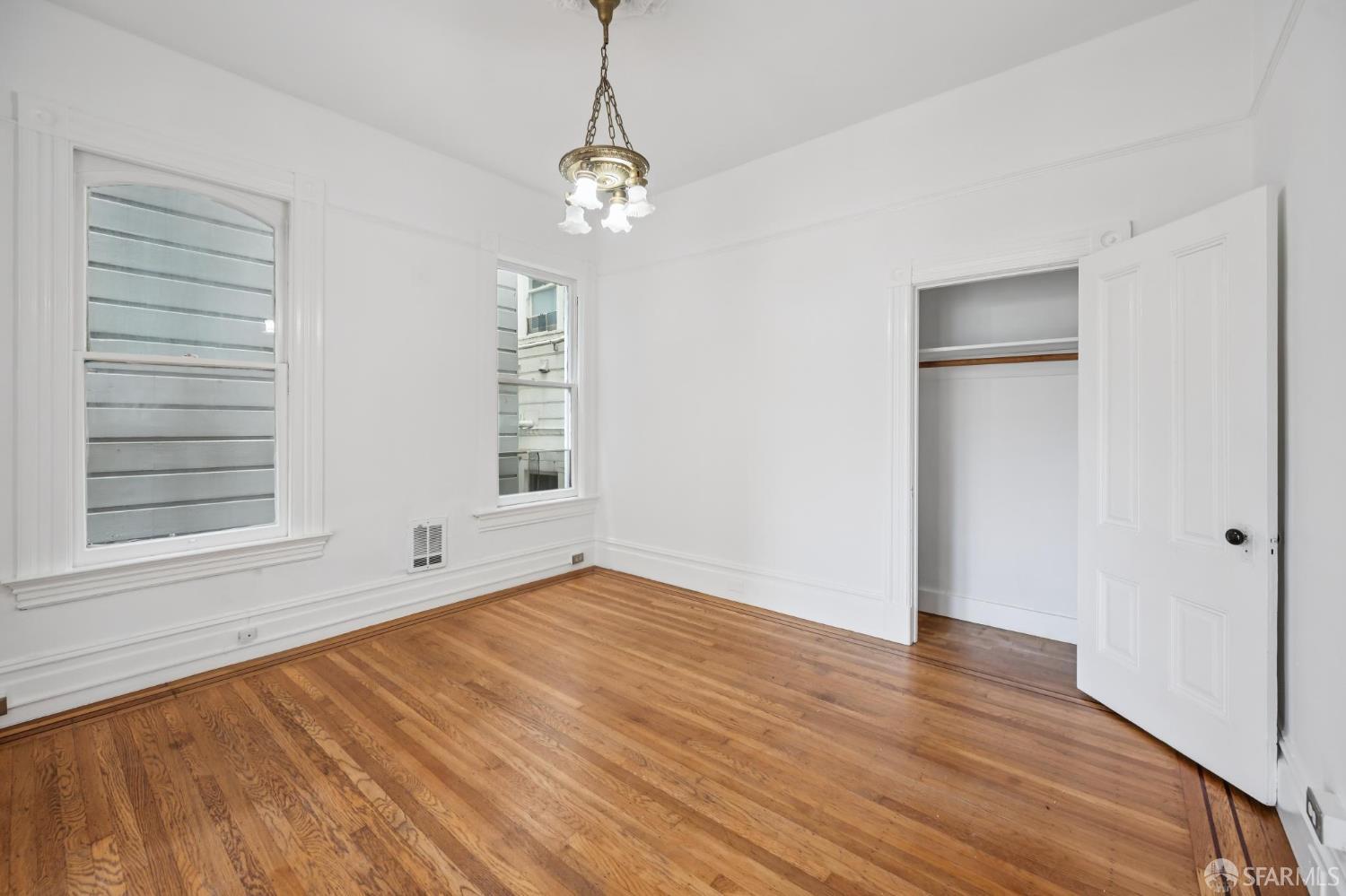 Photo #9: 426122022 Listing: Photo #9