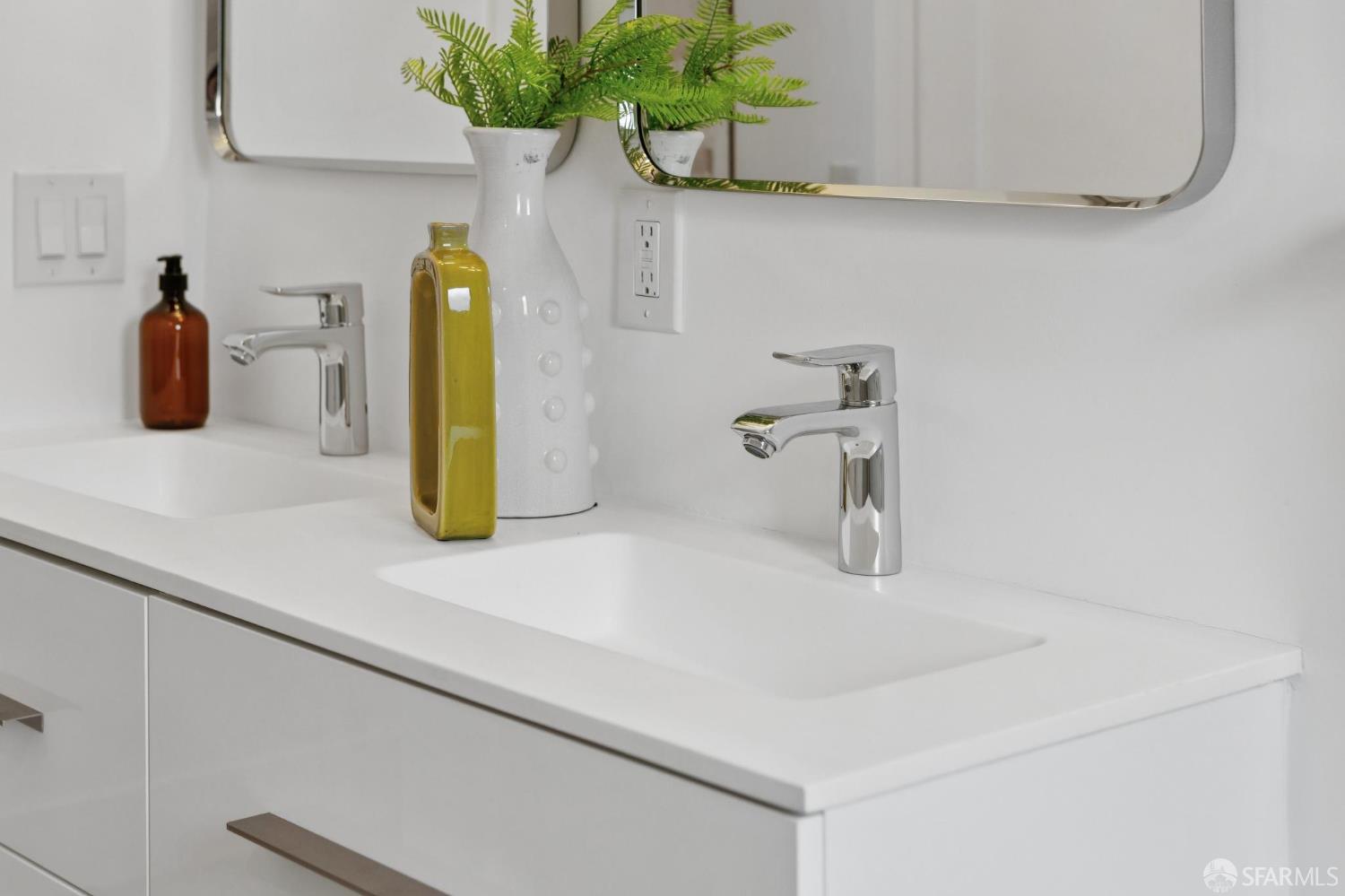 Detail Gallery Image 29 of 50 For 1121 Summer Ave, Burlingame,  CA 94010 - 3 Beds | 2/1 Baths