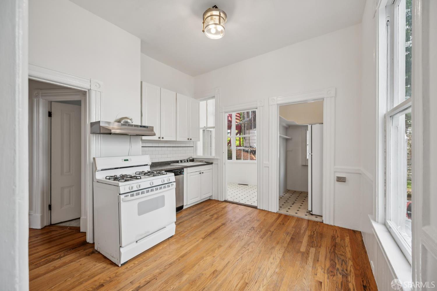 Photo #22: 426122022 Listing: Photo #22