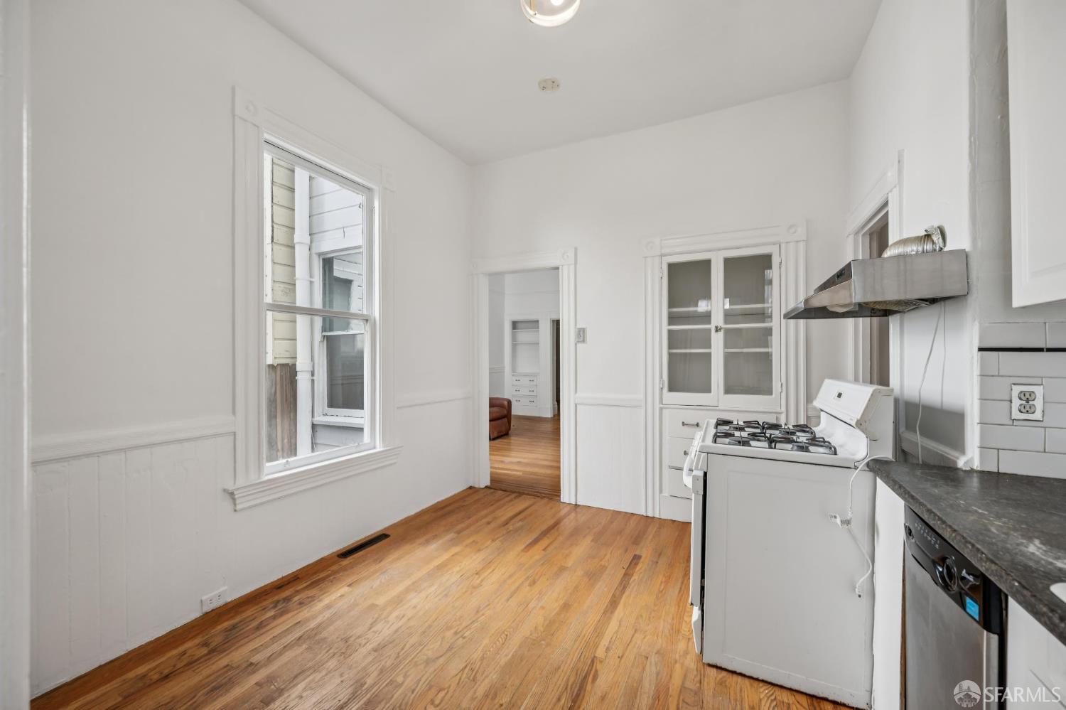 Photo #24: 426122022 Listing: Photo #24