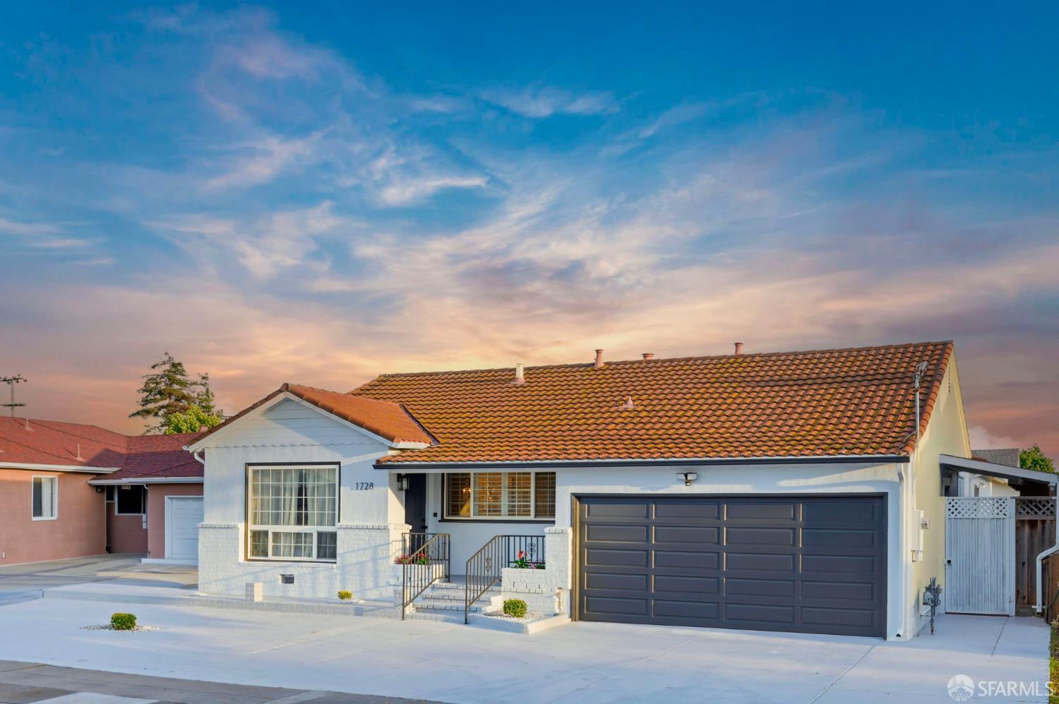 Detail Gallery Image 5 of 52 For 1728 Hubbard Ave, San Leandro,  CA 94579 - 3 Beds | 2/1 Baths