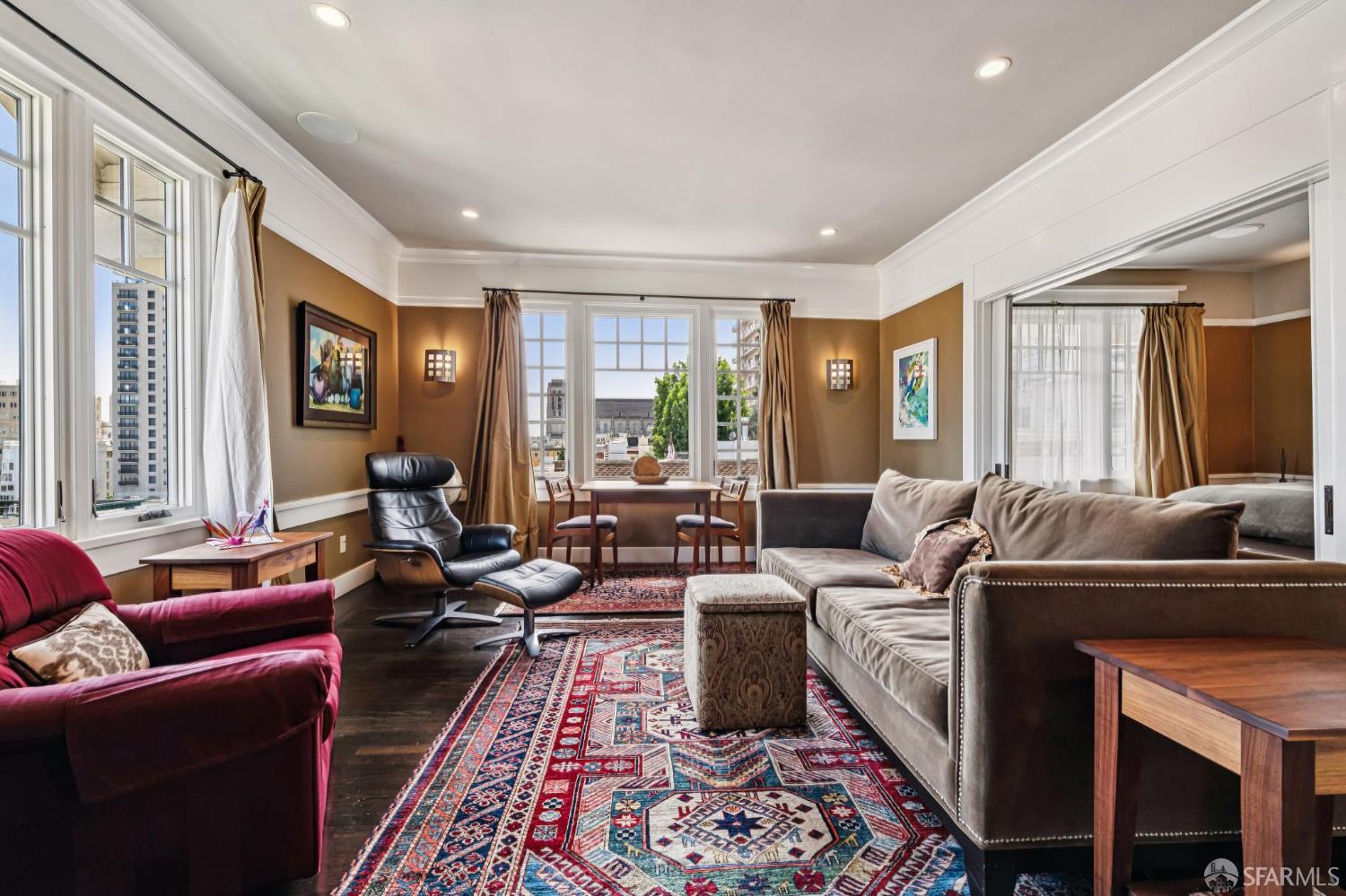 Photo #8: 426116328 Listing: Photo #8