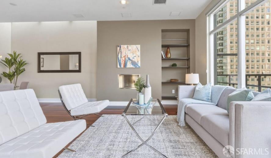 Photo #2: 426122188 Listing: Photo #2