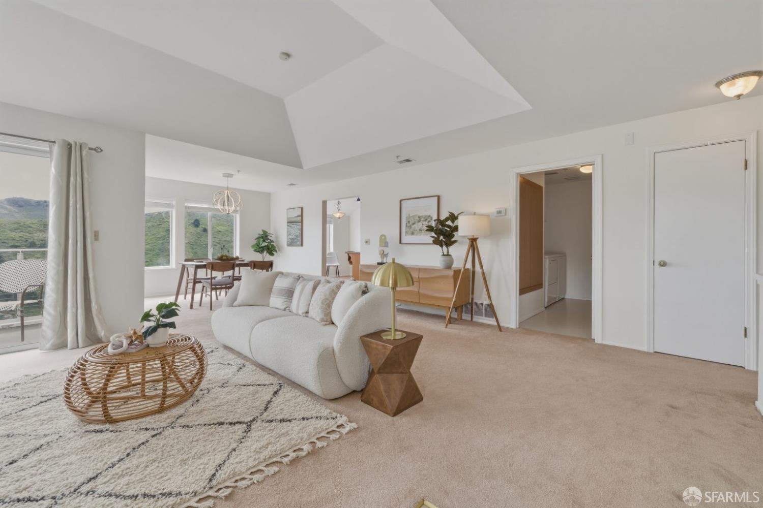 Detail Gallery Image 6 of 47 For 743 Green Ridge Dr #1,  Daly City,  CA 94014 - 2 Beds | 2 Baths