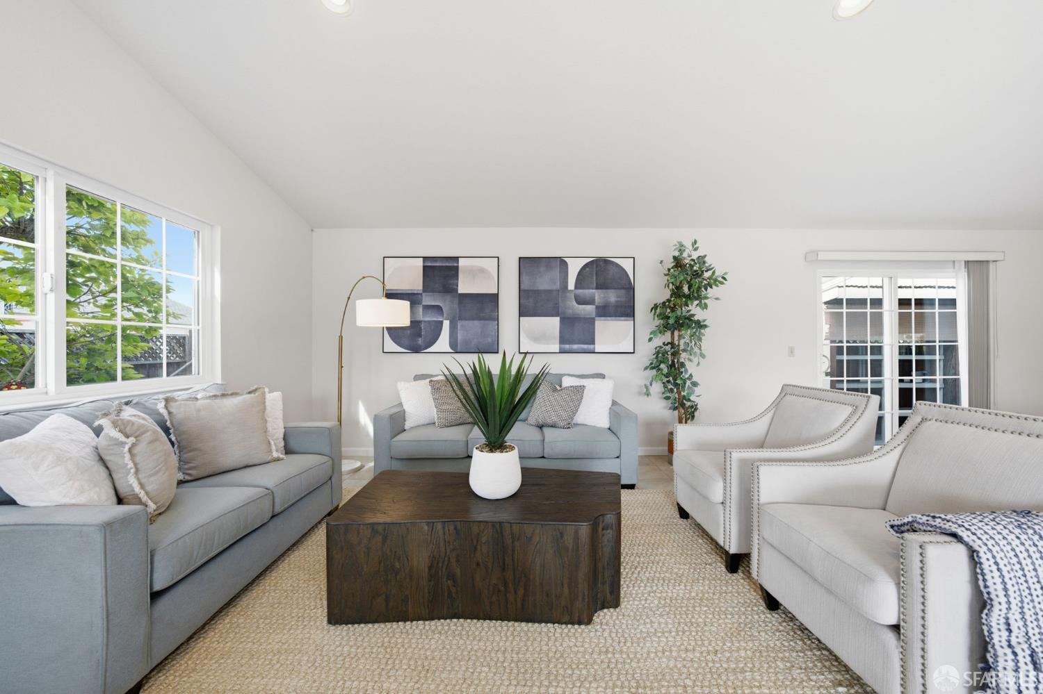 Detail Gallery Image 32 of 52 For 1728 Hubbard Ave, San Leandro,  CA 94579 - 3 Beds | 2/1 Baths