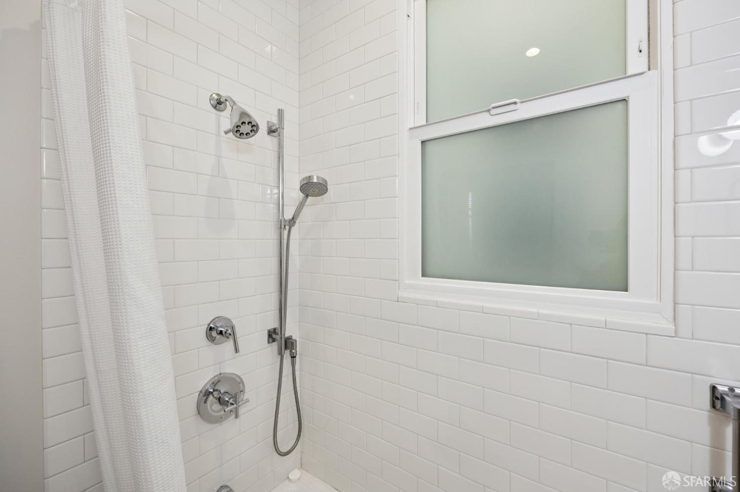 Photo #44: 426120997 Listing: Photo #44