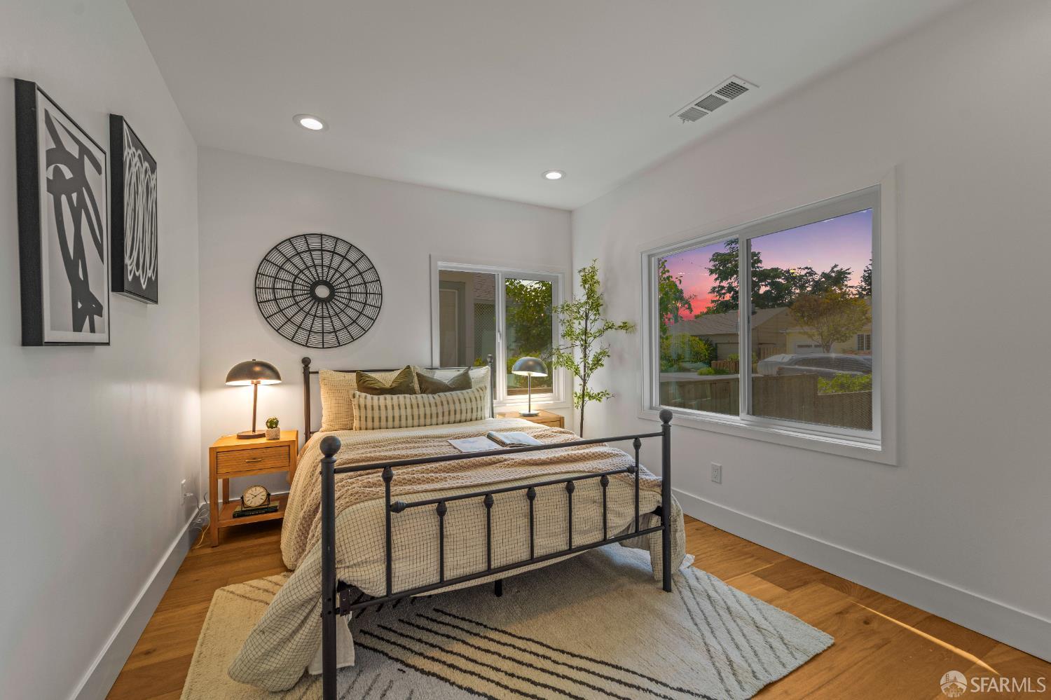 Detail Gallery Image 17 of 64 For 40 Ottawa St, San Mateo,  CA 94401 - 3 Beds | 3 Baths