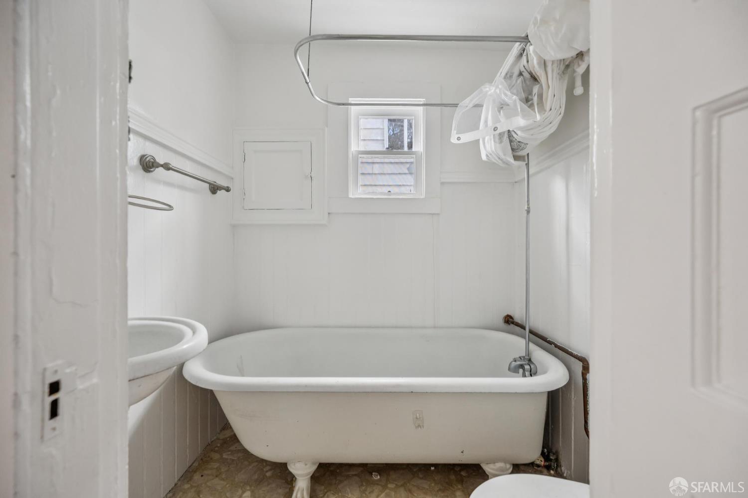 Photo #45: 426122022 Listing: Photo #45