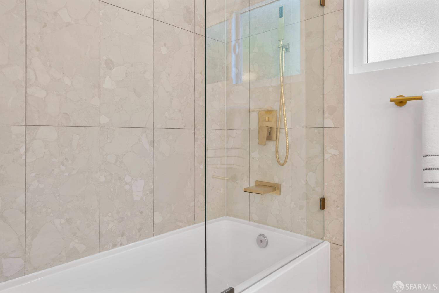 Detail Gallery Image 30 of 43 For 2670 Illinois St, East Palo Alto,  CA 94303 - 3 Beds | 1 Baths