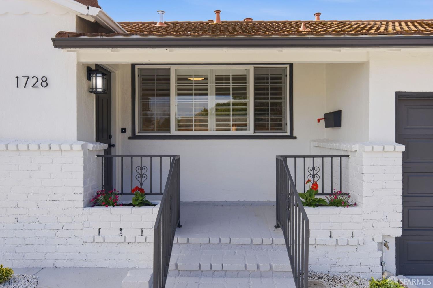 Detail Gallery Image 8 of 52 For 1728 Hubbard Ave, San Leandro,  CA 94579 - 3 Beds | 2/1 Baths