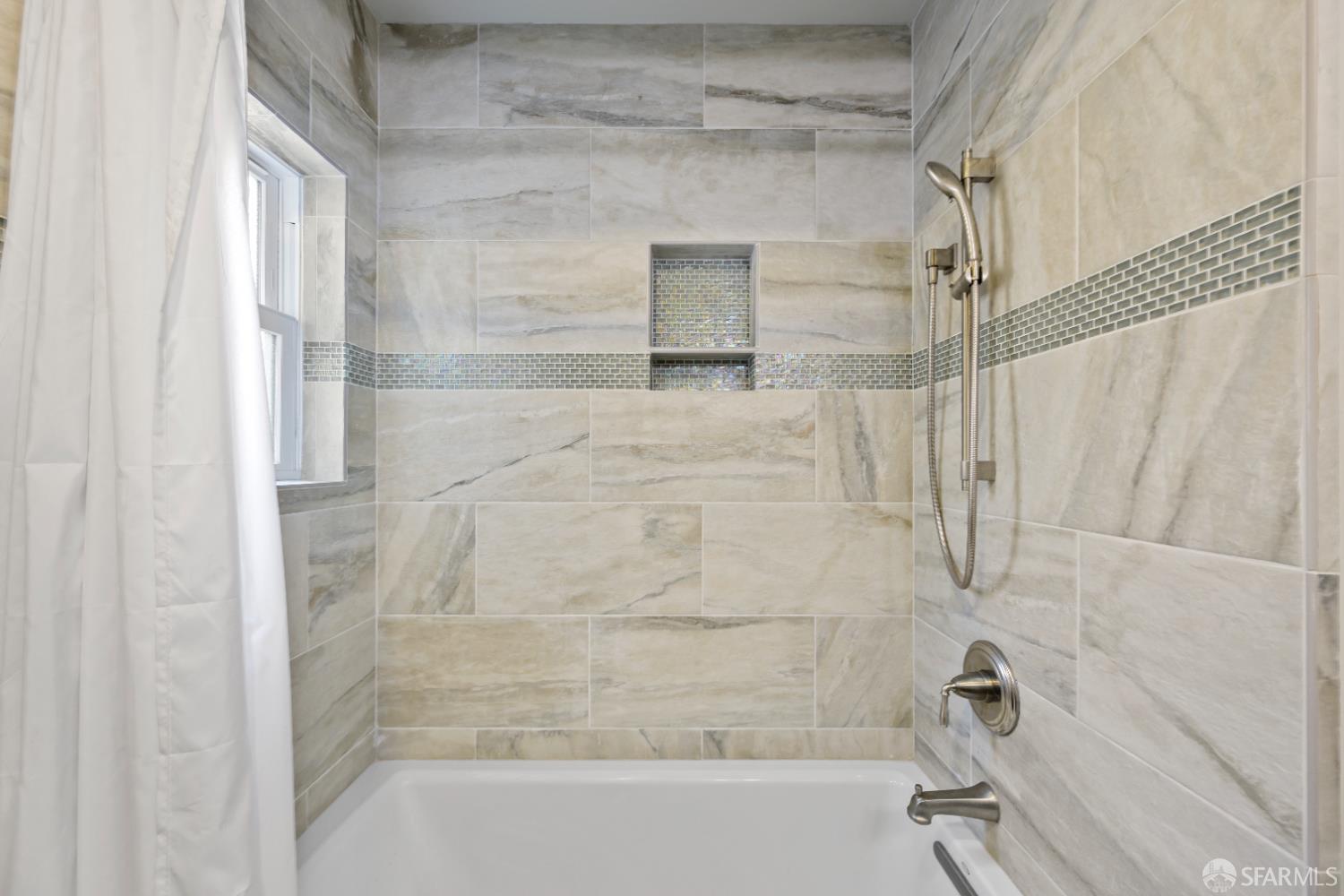 Detail Gallery Image 10 of 20 For 124 Vine St, San Carlos,  CA 94070 - 4 Beds | 2 Baths