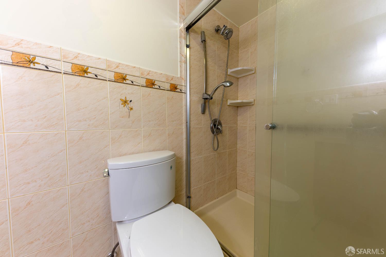 Detail Gallery Image 21 of 25 For 427 Ford St, Daly City,  CA 94014 - 4 Beds | 3 Baths