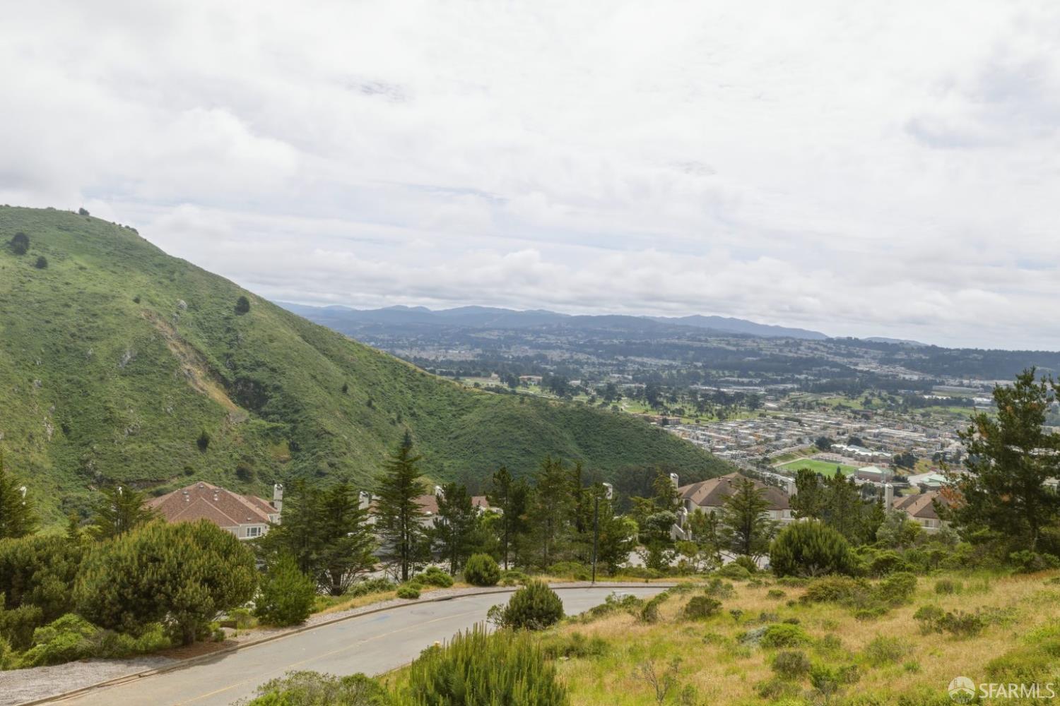 Detail Gallery Image 42 of 47 For 743 Green Ridge Dr #1,  Daly City,  CA 94014 - 2 Beds | 2 Baths