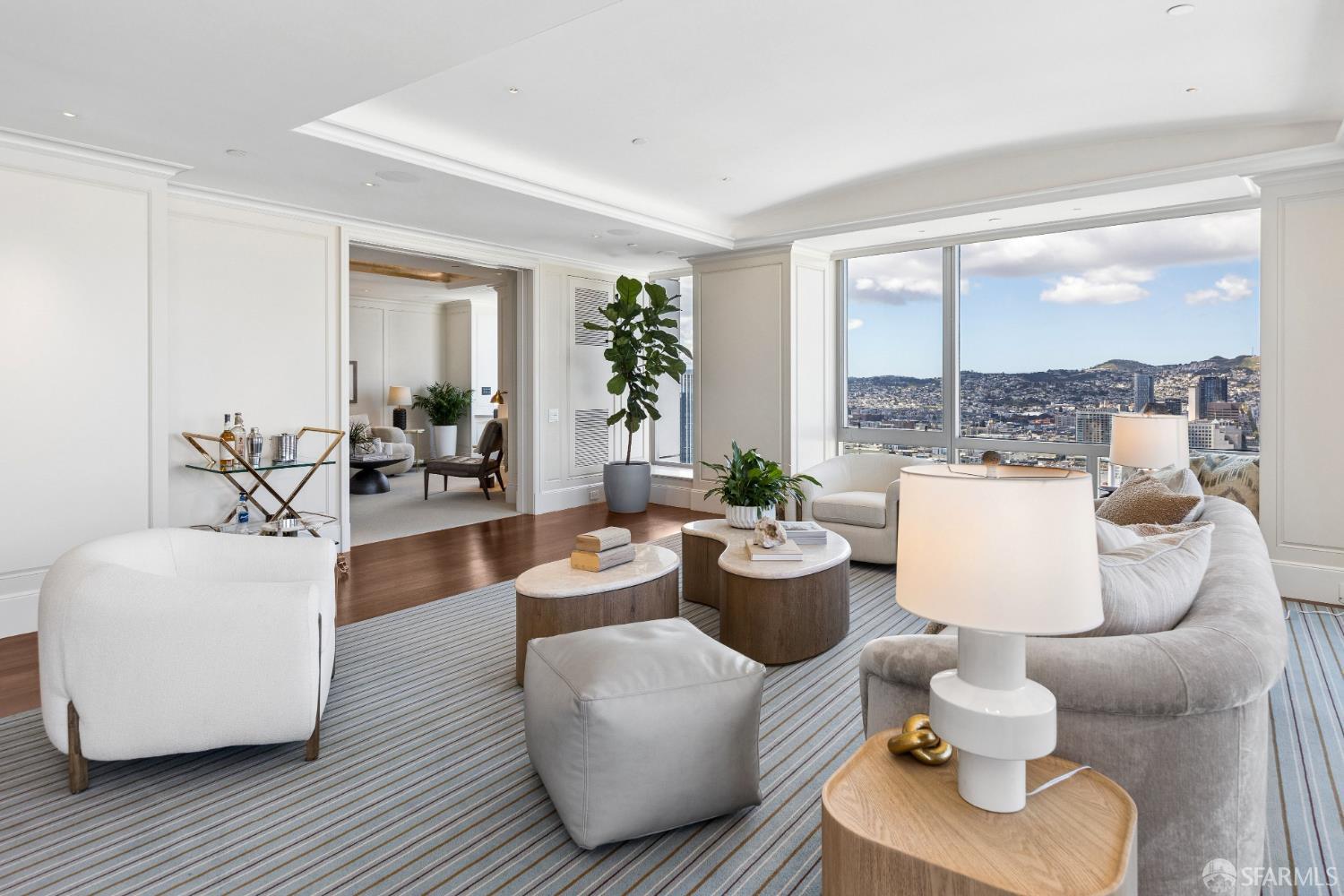 Photo #8: 426110092 Listing: Photo #8