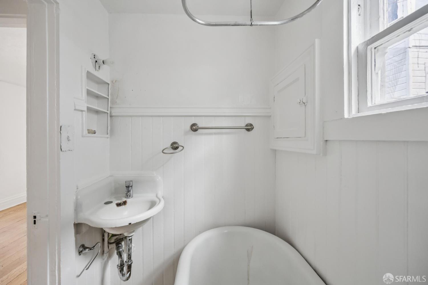 Photo #46: 426122022 Listing: Photo #46