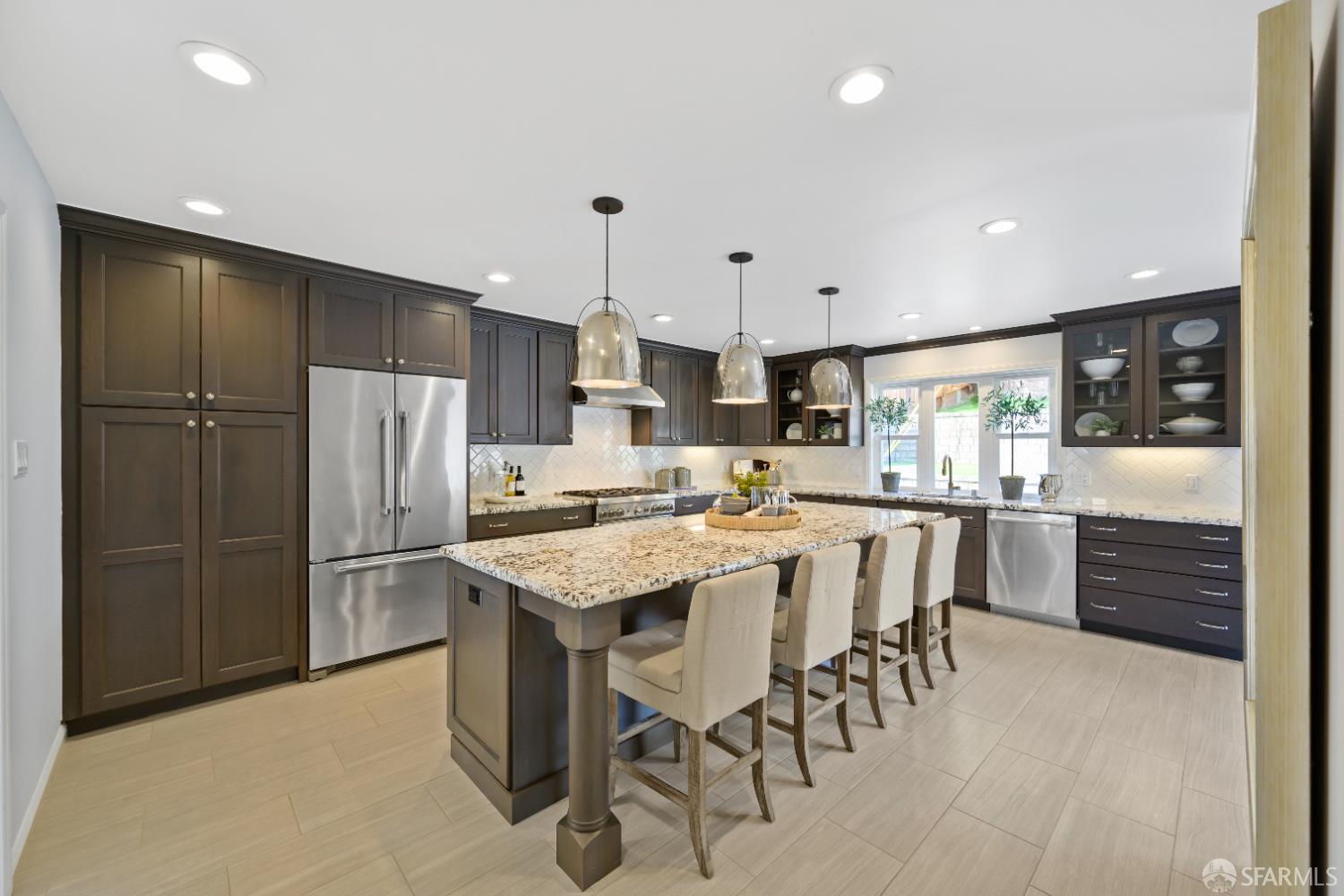 Detail Gallery Image 7 of 20 For 124 Vine St, San Carlos,  CA 94070 - 4 Beds | 2 Baths