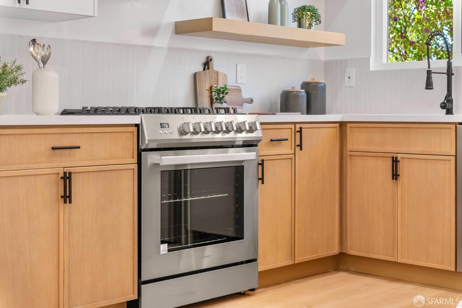 Detail Gallery Image 13 of 43 For 2670 Illinois St, East Palo Alto,  CA 94303 - 3 Beds | 1 Baths