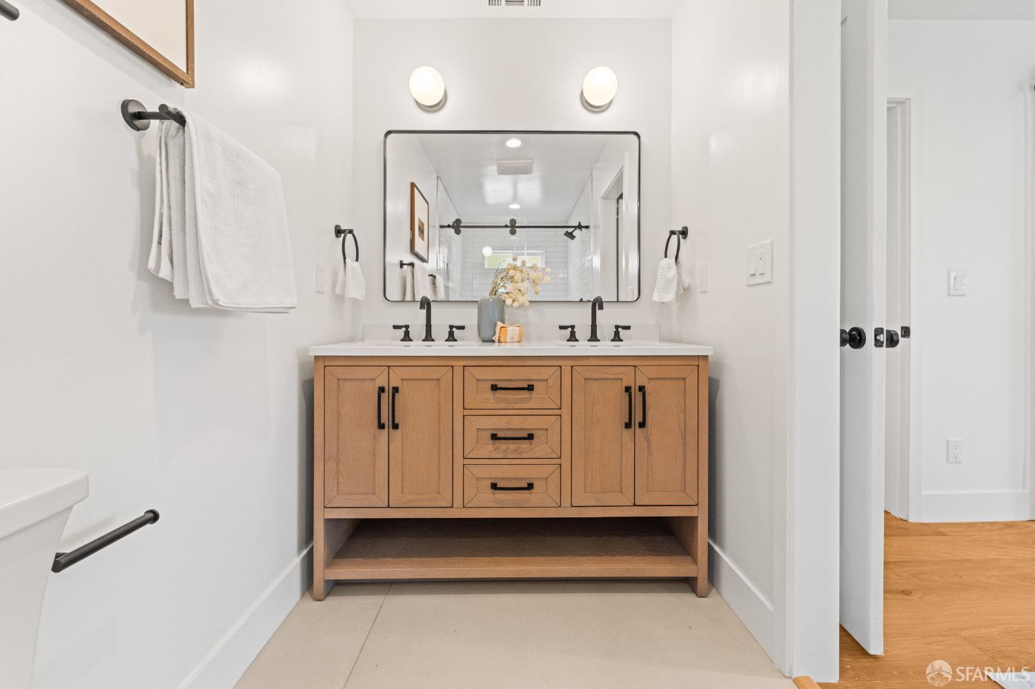 Detail Gallery Image 35 of 64 For 40 Ottawa St, San Mateo,  CA 94401 - 3 Beds | 3 Baths