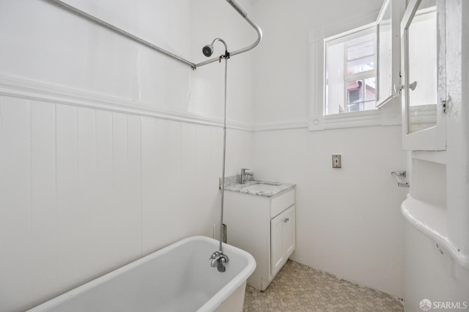 Photo #20: 426122022 Listing: Photo #20