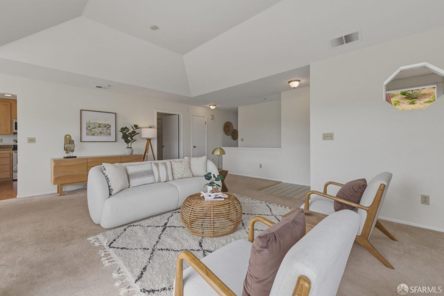Detail Gallery Image 9 of 47 For 743 Green Ridge Dr #1,  Daly City,  CA 94014 - 2 Beds | 2 Baths