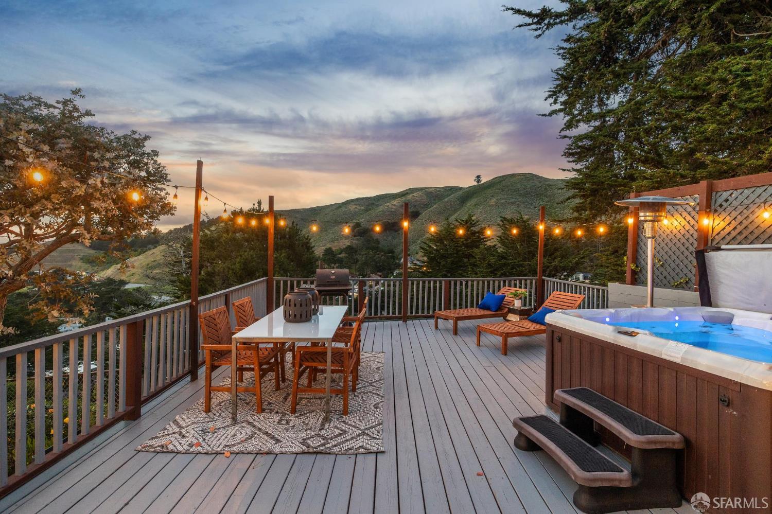 Detail Gallery Image 6 of 94 For 545 Talbot Ave, Pacifica,  CA 94044 - 4 Beds | 3 Baths