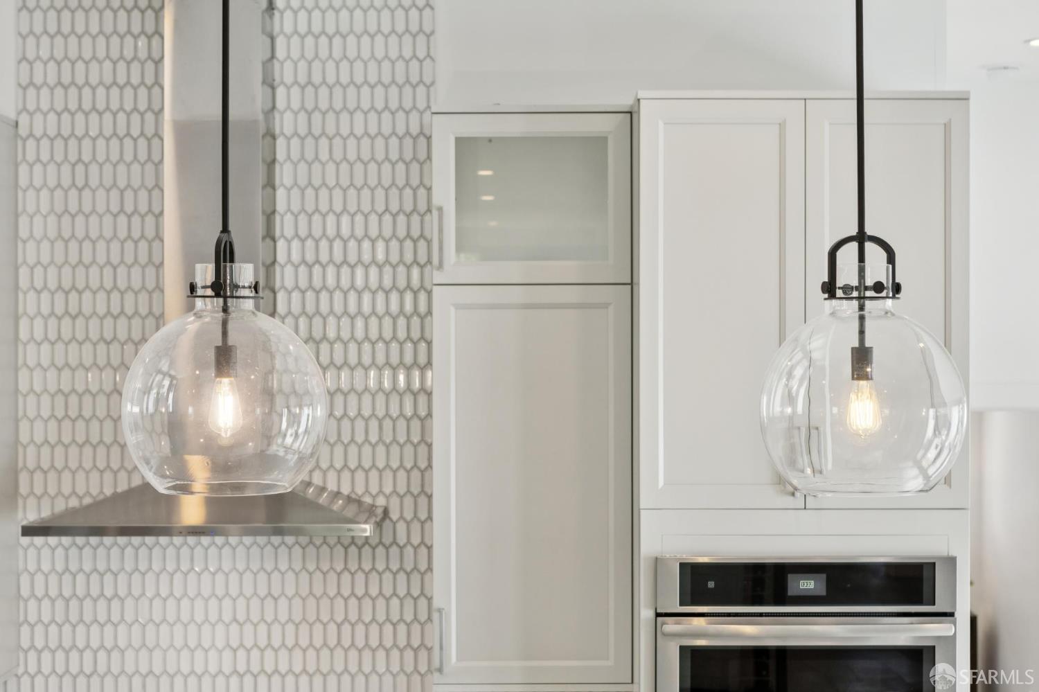 Detail Gallery Image 18 of 50 For 1121 Summer Ave, Burlingame,  CA 94010 - 3 Beds | 2/1 Baths