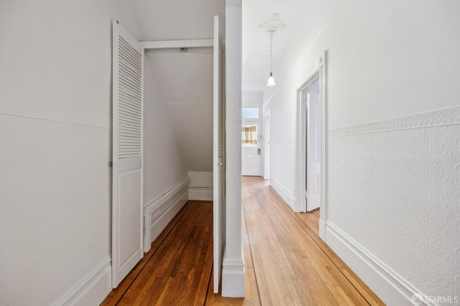 Photo #12: 426122022 Listing: Photo #12