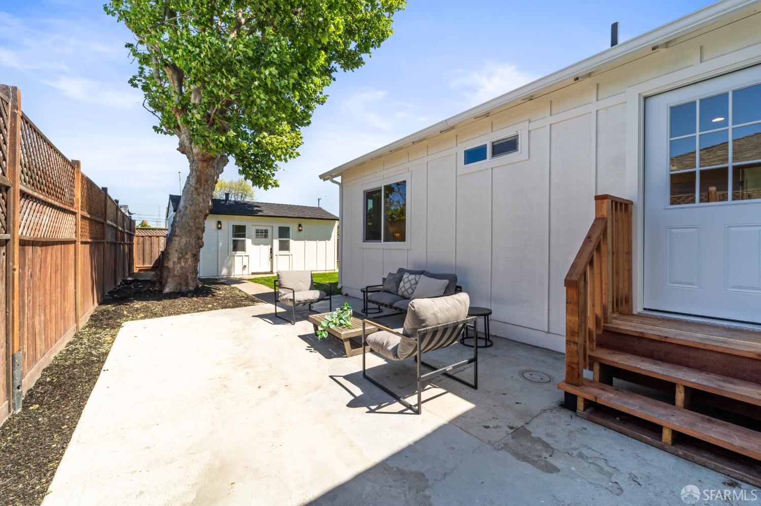 Detail Gallery Image 2 of 64 For 40 Ottawa St, San Mateo,  CA 94401 - 3 Beds | 3 Baths