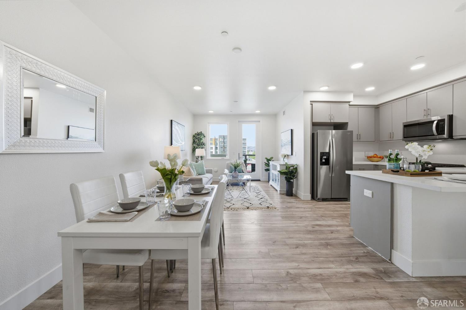 Detail Gallery Image 2 of 62 For 42111 Osgood Rd #304,  Fremont,  CA 94539 - 3 Beds | 2 Baths