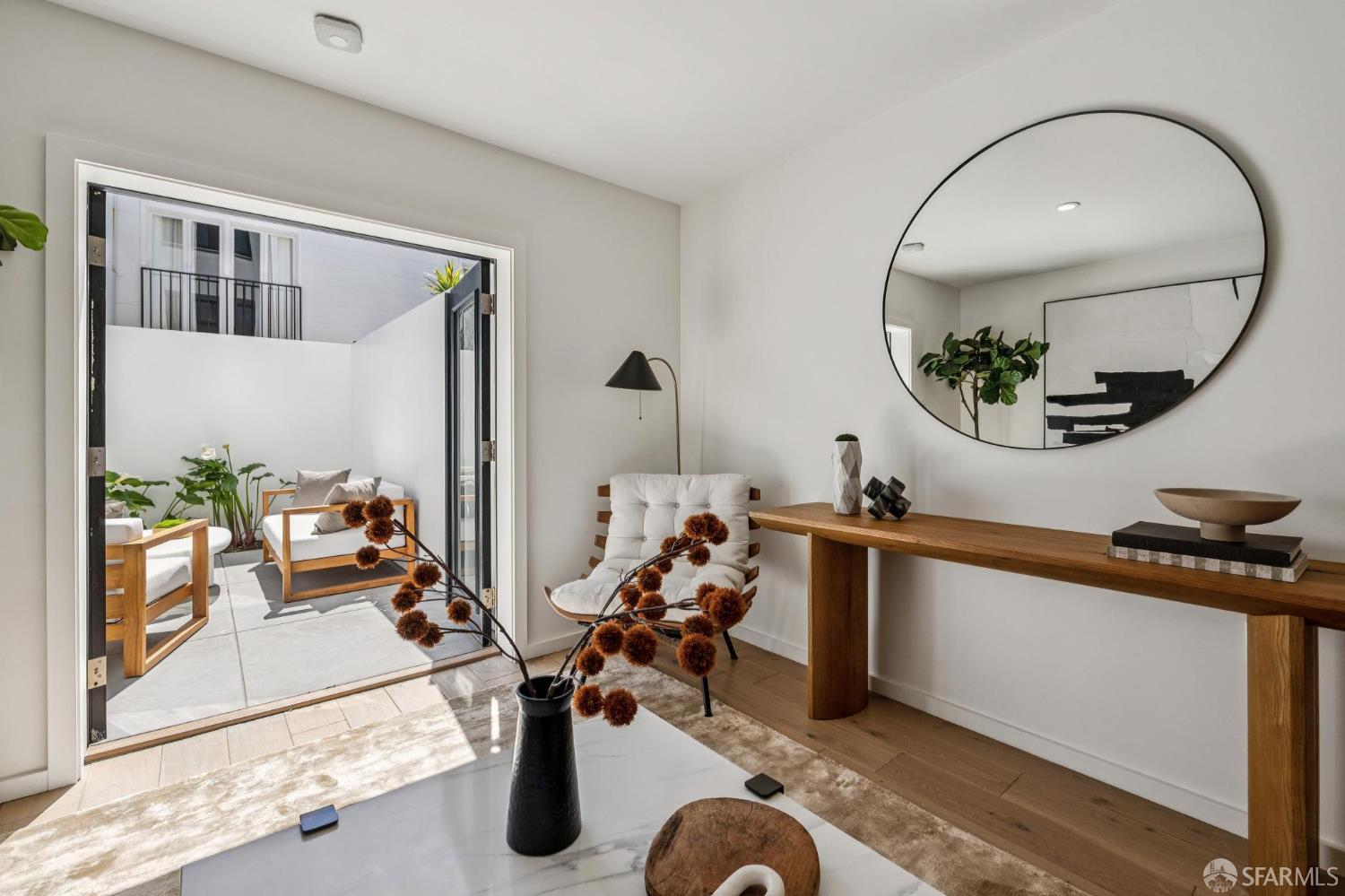 Detail Gallery Image 89 of 95 For 39 Dolores Ter, San Francisco,  CA 94110 - 4 Beds | 3/1 Baths