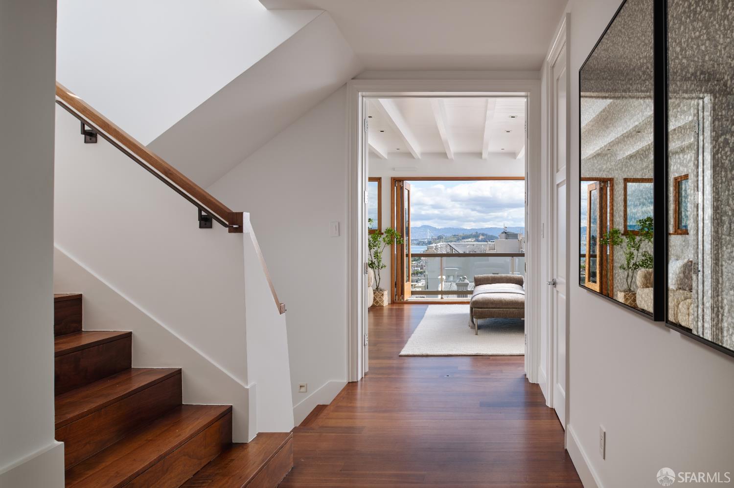 Detail Gallery Image 20 of 43 For 65 Montclair Ter, San Francisco,  CA 94109 - 4 Beds | 4/1 Baths