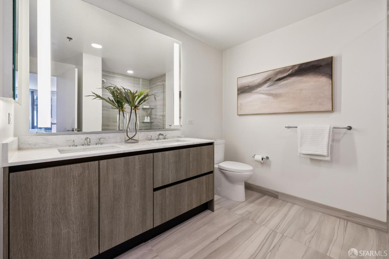 Photo #34: 426122687 Listing: Photo #34