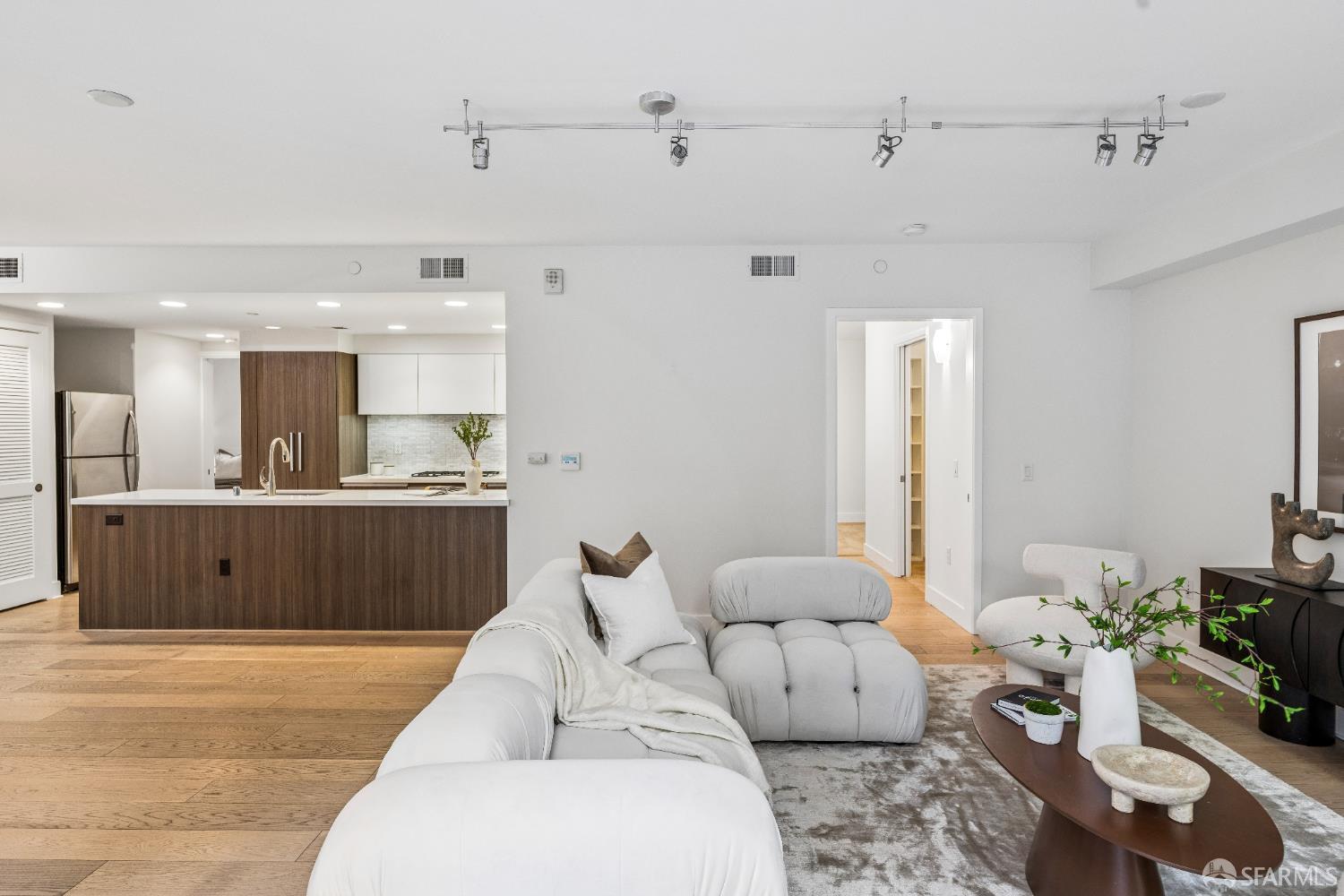 1080 Sutter UNIT 202, San Francisco, CA, 94109