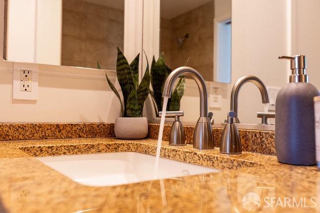 Photo #32: 426122657 Listing: Photo #32